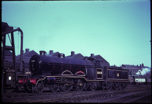 H2 class 32424 Beachy Head, 13th April 1958